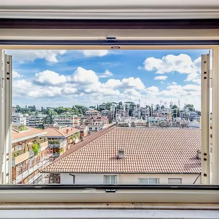 Rooftop Ponte Milvio Διαμέρισμα *